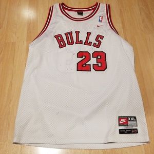 Vintage Chicago Bulls Jordan Nike Jersey